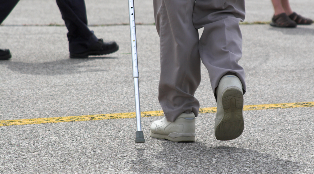 mobility-problems-in-elderly-persons-prevent-falls-and-assist-when-they-happen